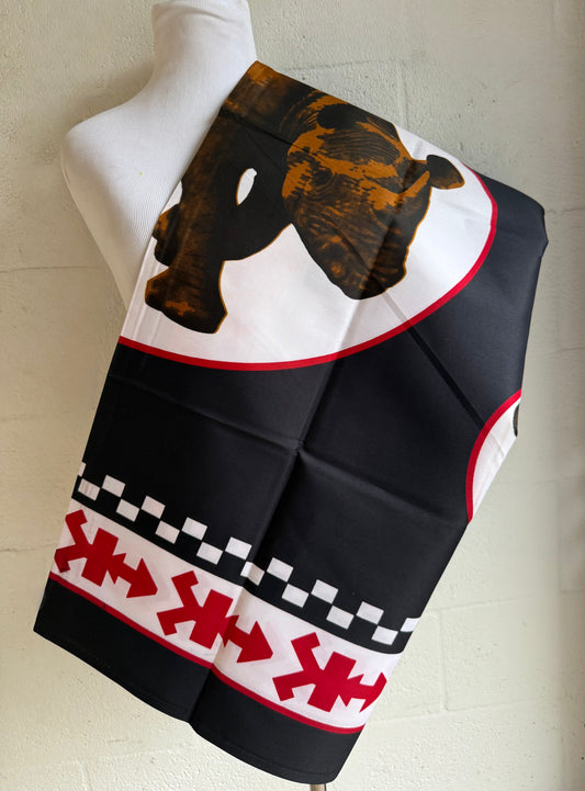 Rhino Ibhayi lamadlozi. Ancestral fabric
