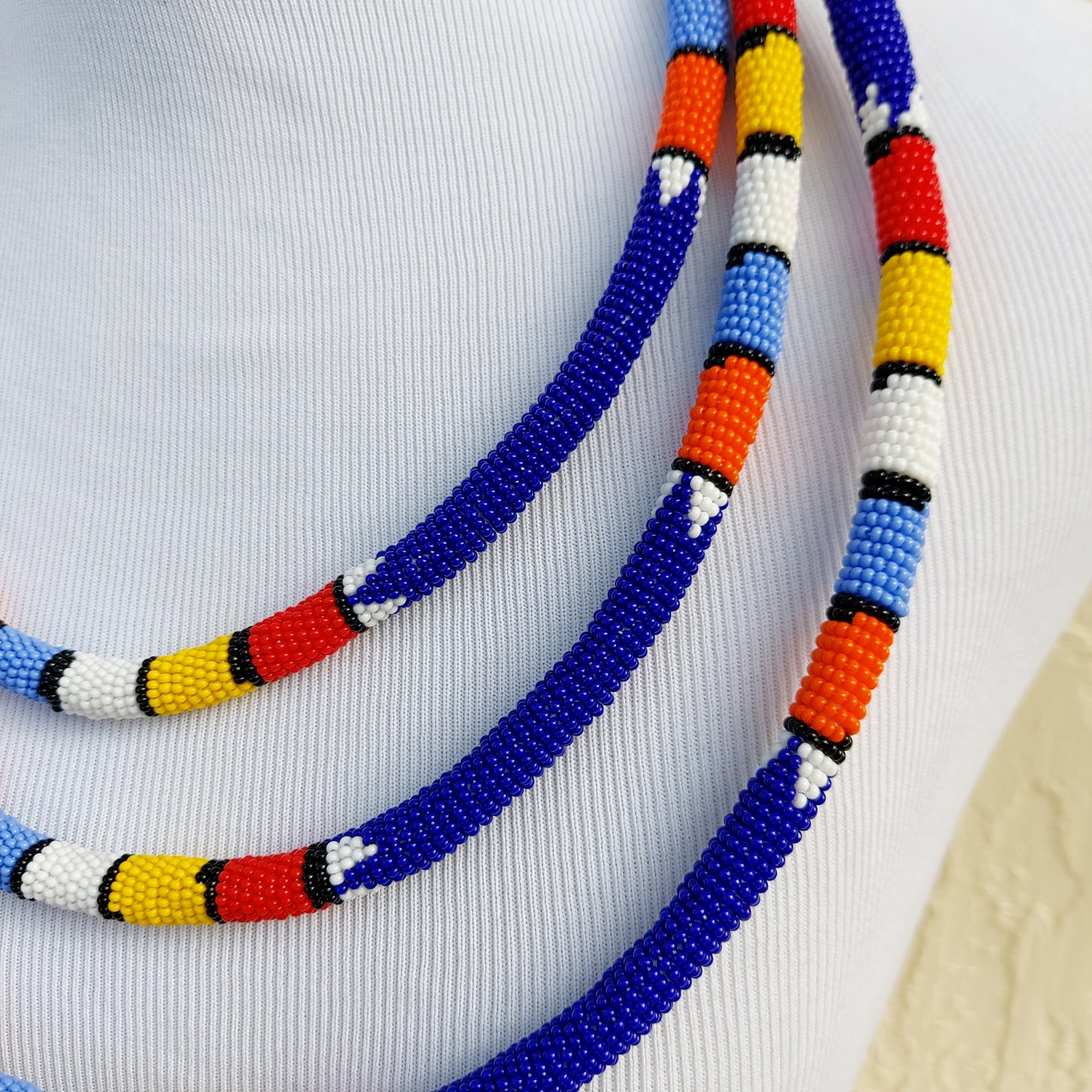 Beaded triple band straw Necklace. Women's jewelry