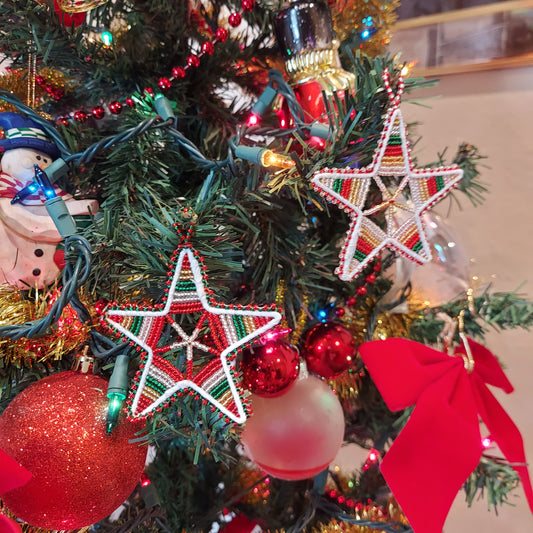 Set of 4 Beaded Christmas tree decorations. Beaded star