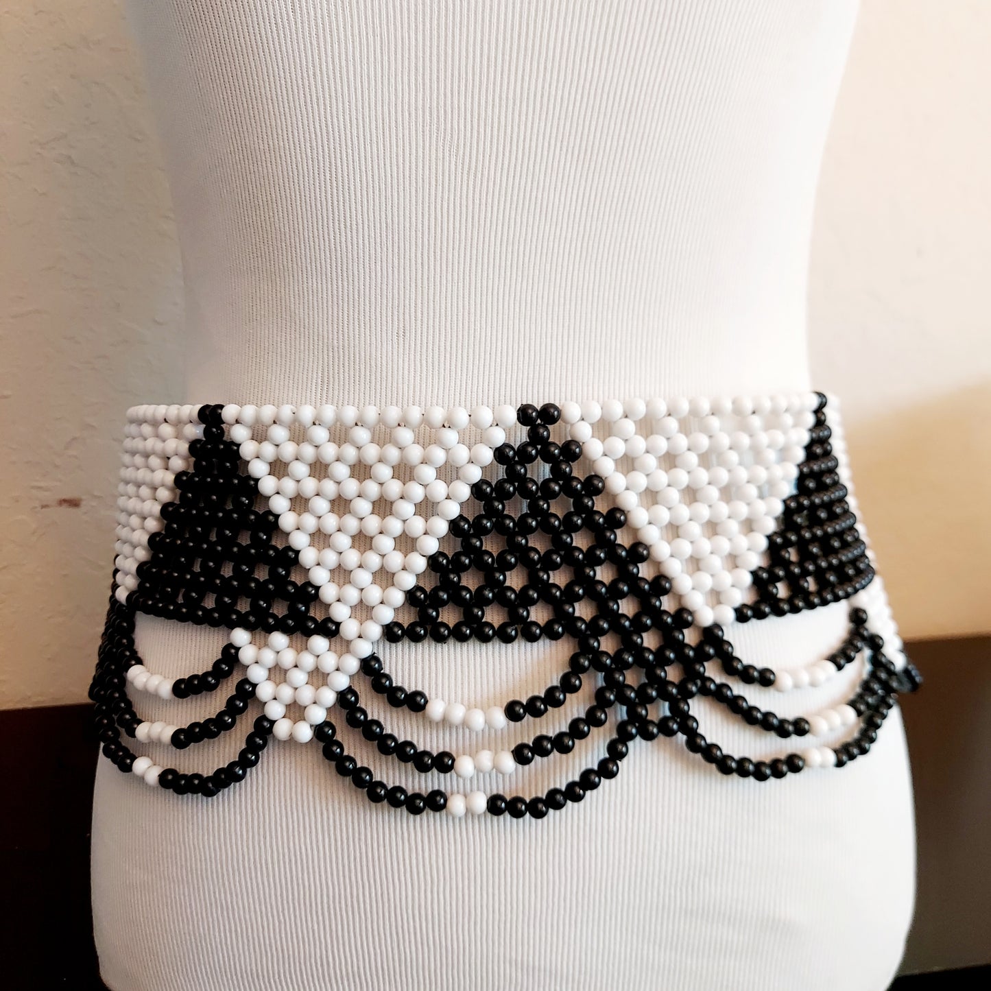 Black and White Beaded Zulu Belt